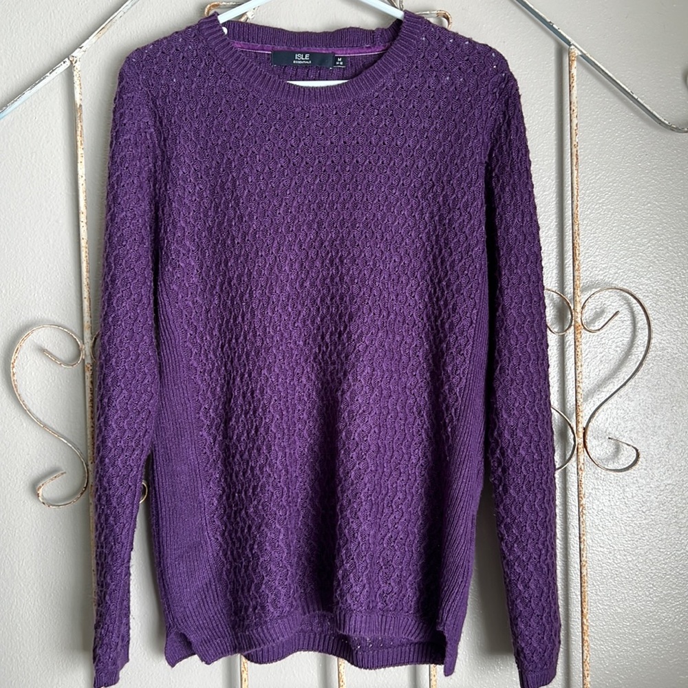 ISLE ESSENTIALS. WOMENS SWEATER. PURPLE. SIZE M (14 - 16)